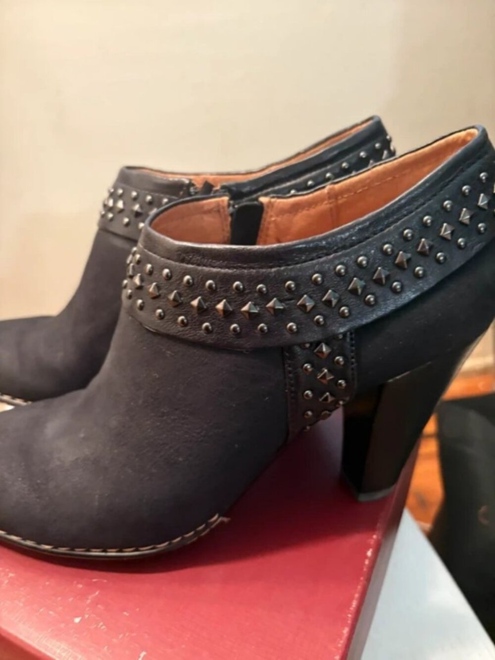Black Sofft Suede Boot shoe Brand New